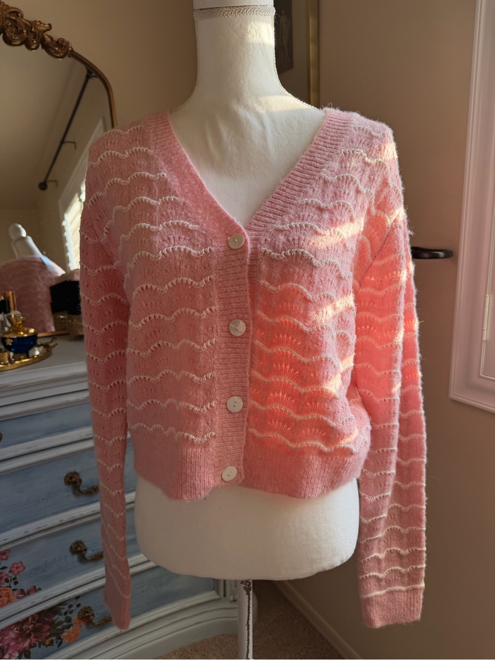 Lush Pink Wave Knit V‑Neck Button Cardigan